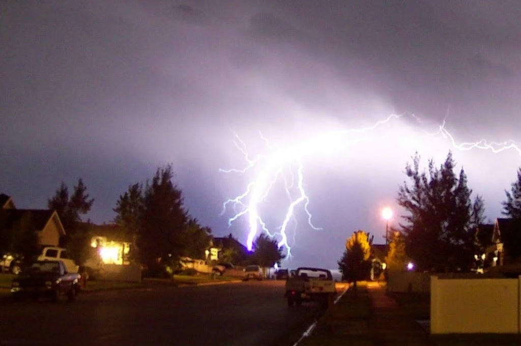 Lightning over Lehi